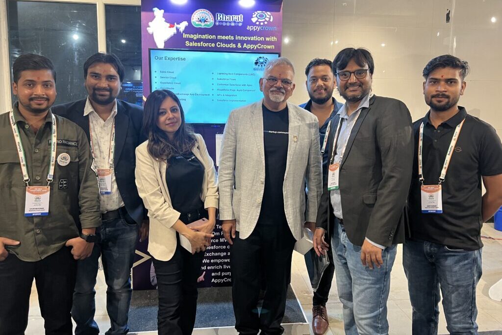 AppyCrown-Team-with-Salesforce-Leader-at-Bharat-Dreamin